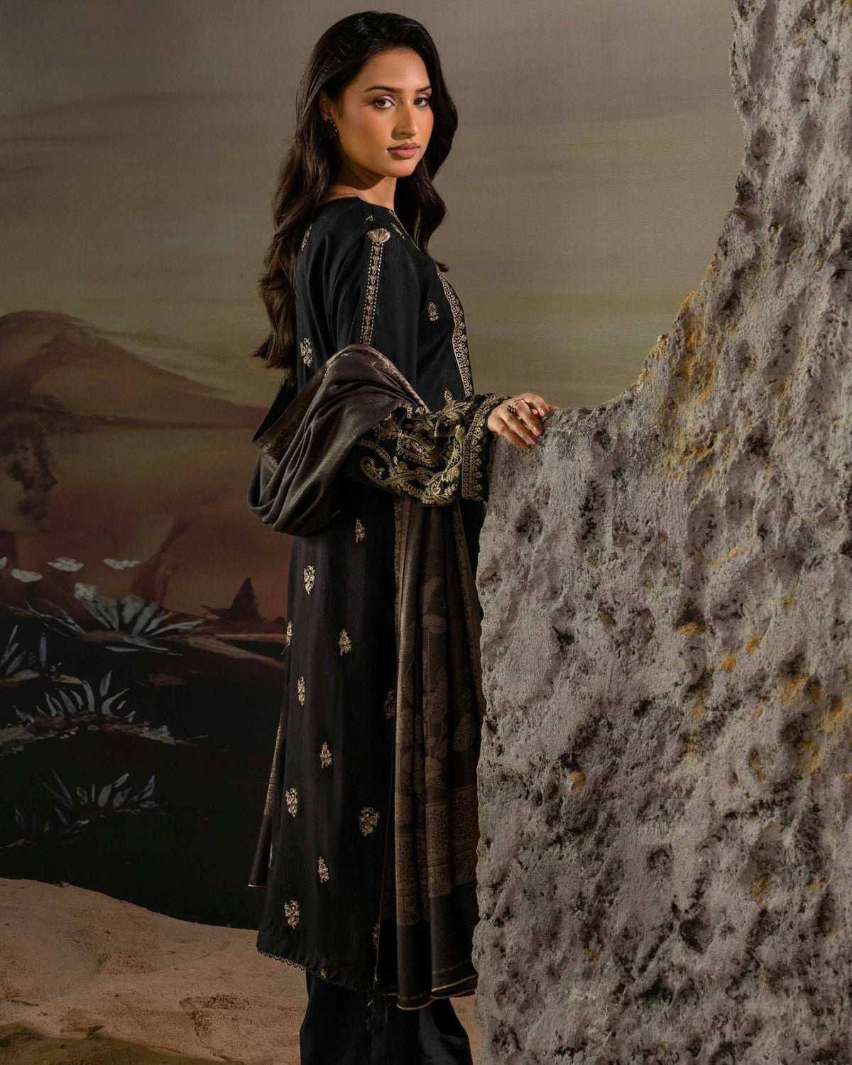 Gullerukh Goonj | Embroidered Stripe Dhanak Wool | Design 3