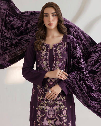 Aizy Anaya | Emb Zari Dhanak with Plachi Shawl | Design 3