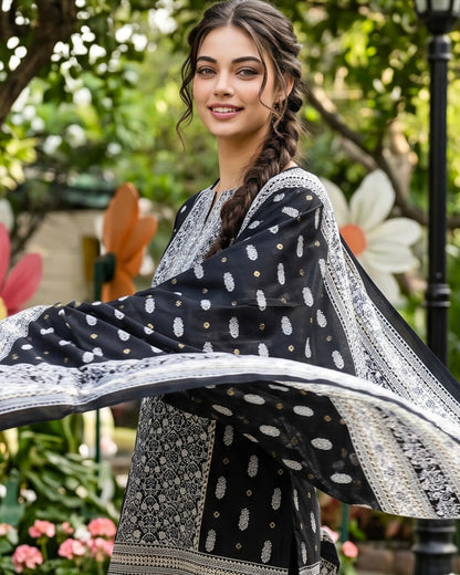 Regalia | Gold Paste Printed Lawn 3pc | Design 3