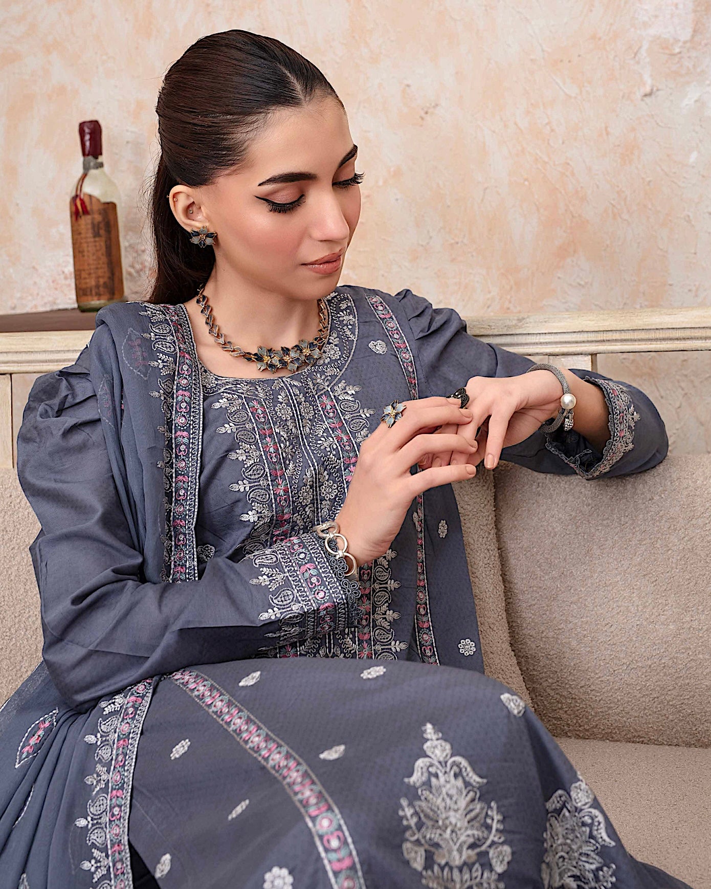GulleRukh Upscale | Emb Lawn Emb Chiffon Dupatta | Design 3