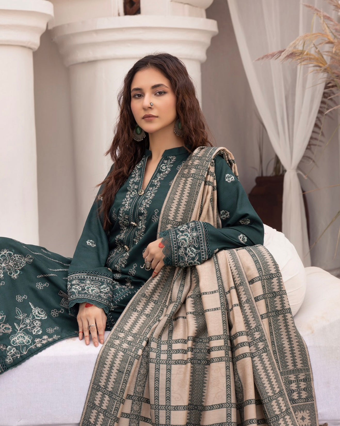 Aalaya Bikhray Moti | Design 5