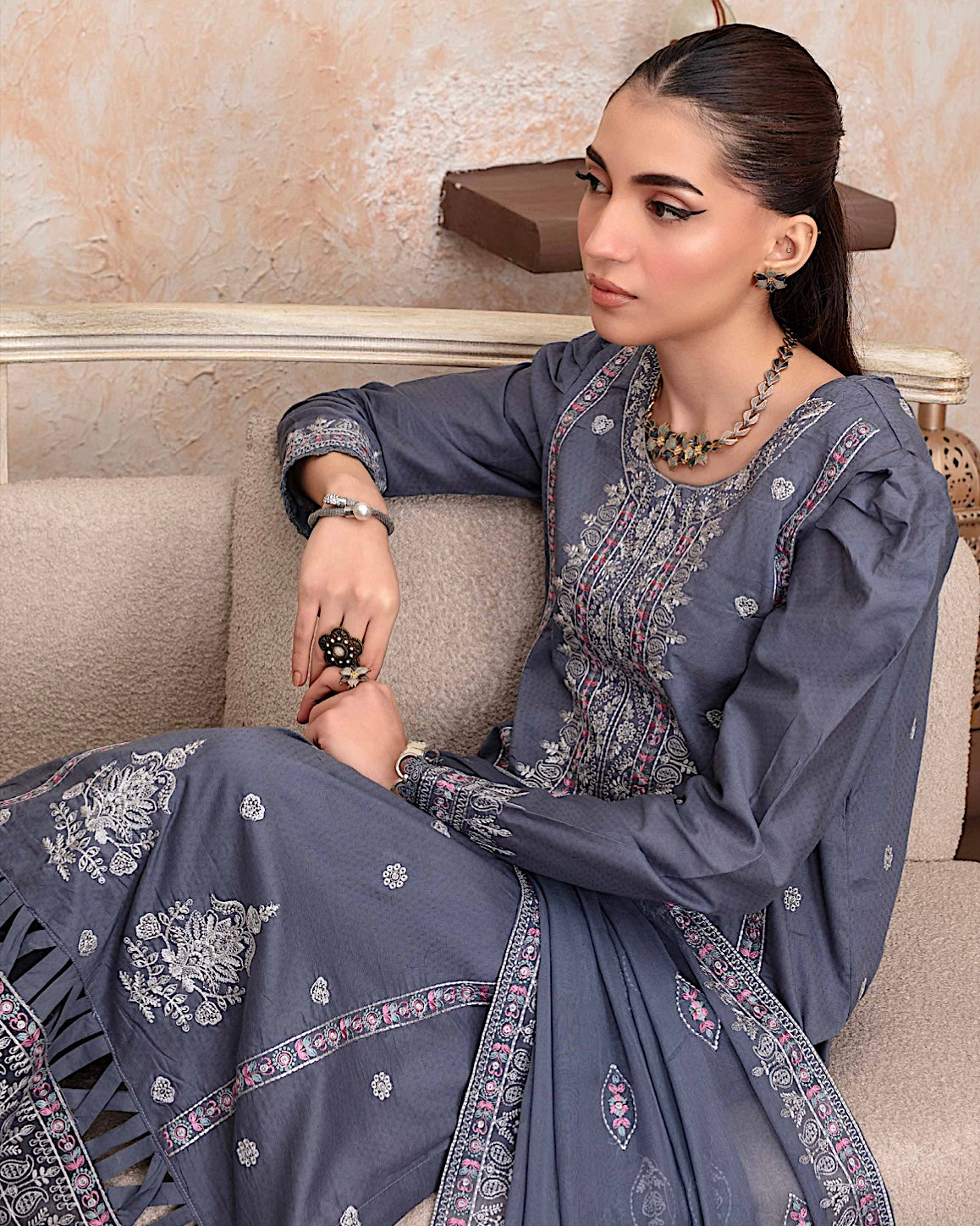 GulleRukh Upscale | Emb Lawn Emb Chiffon Dupatta | Design 3