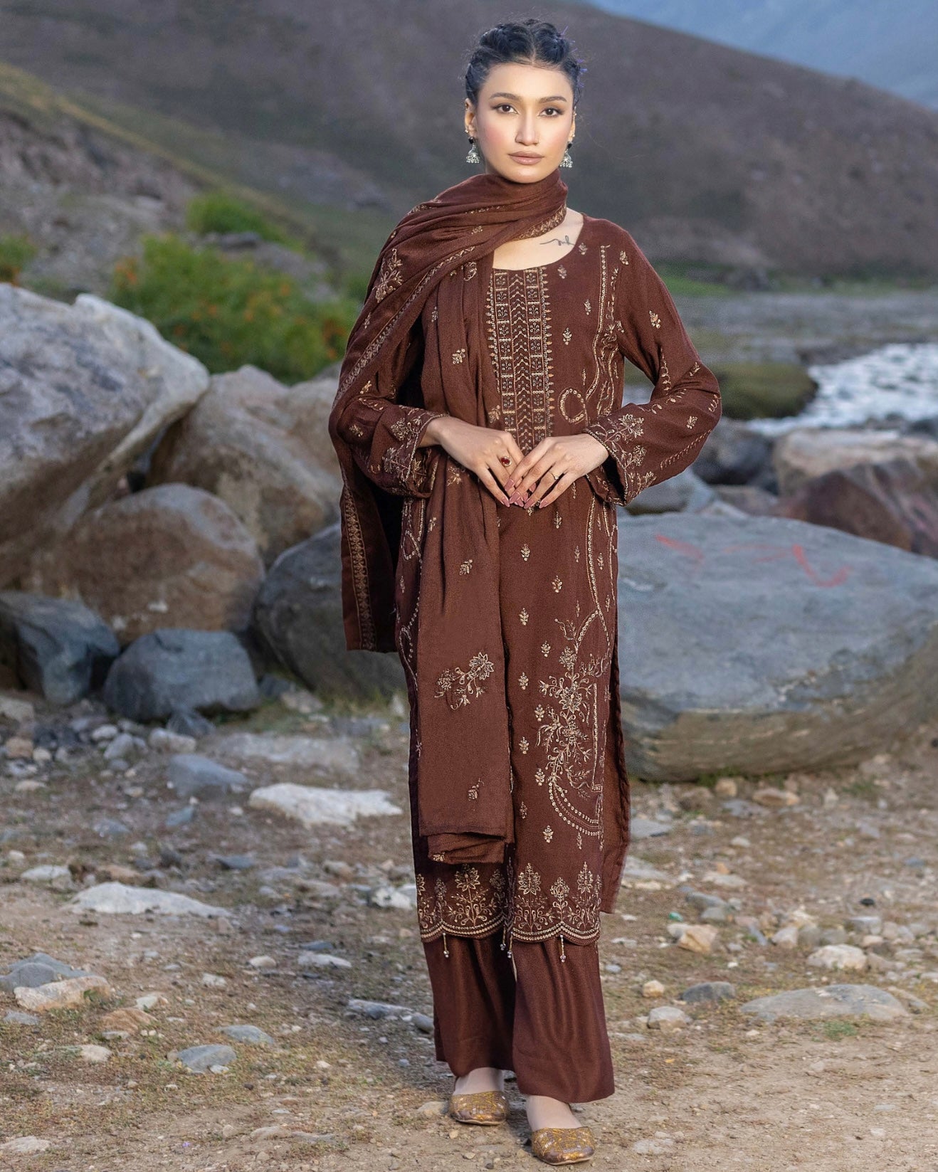 Sobia Waseem | Peach Leather Wool | Design 3