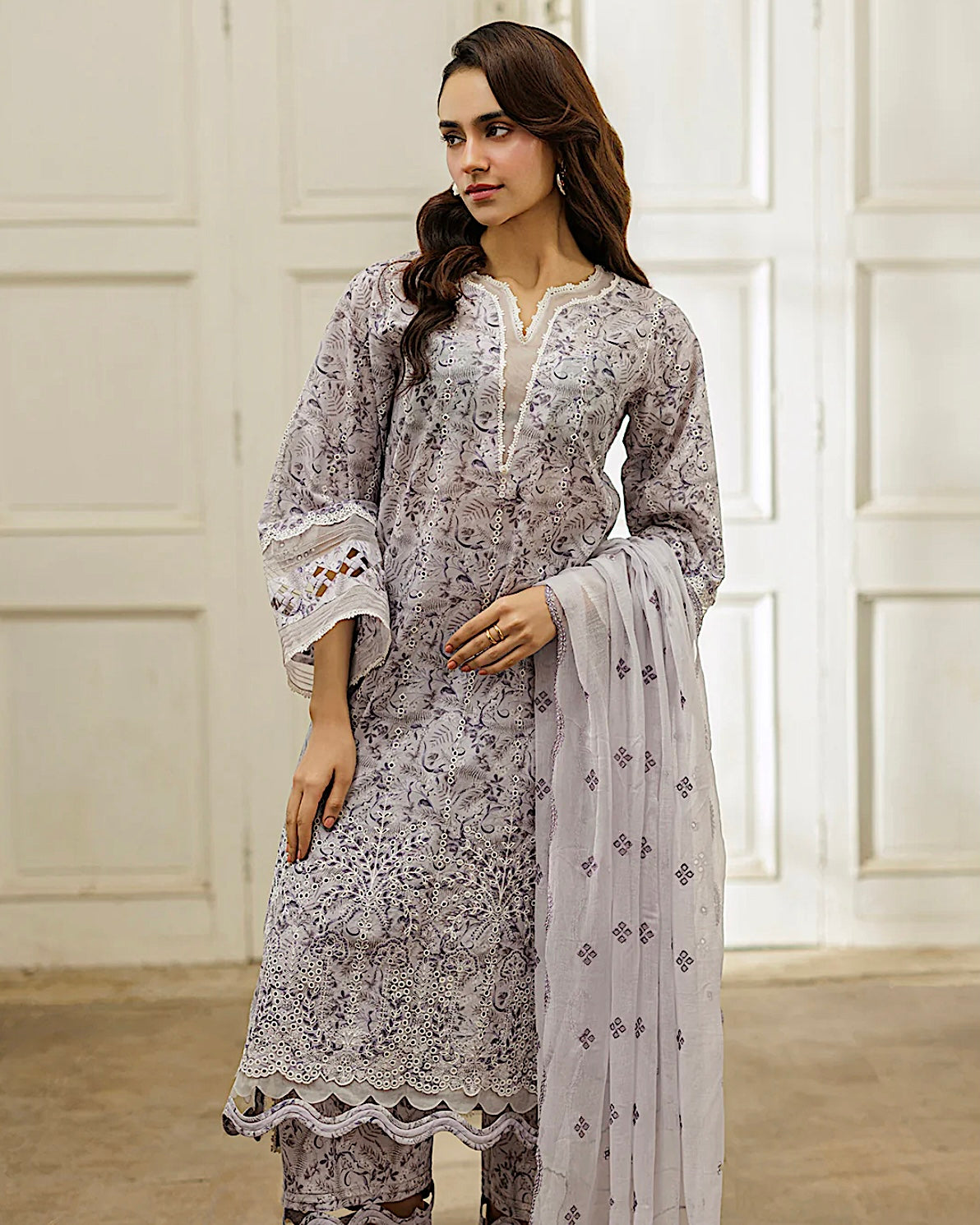 Zellbury Signature | Lawn Chikankari | Design 4030