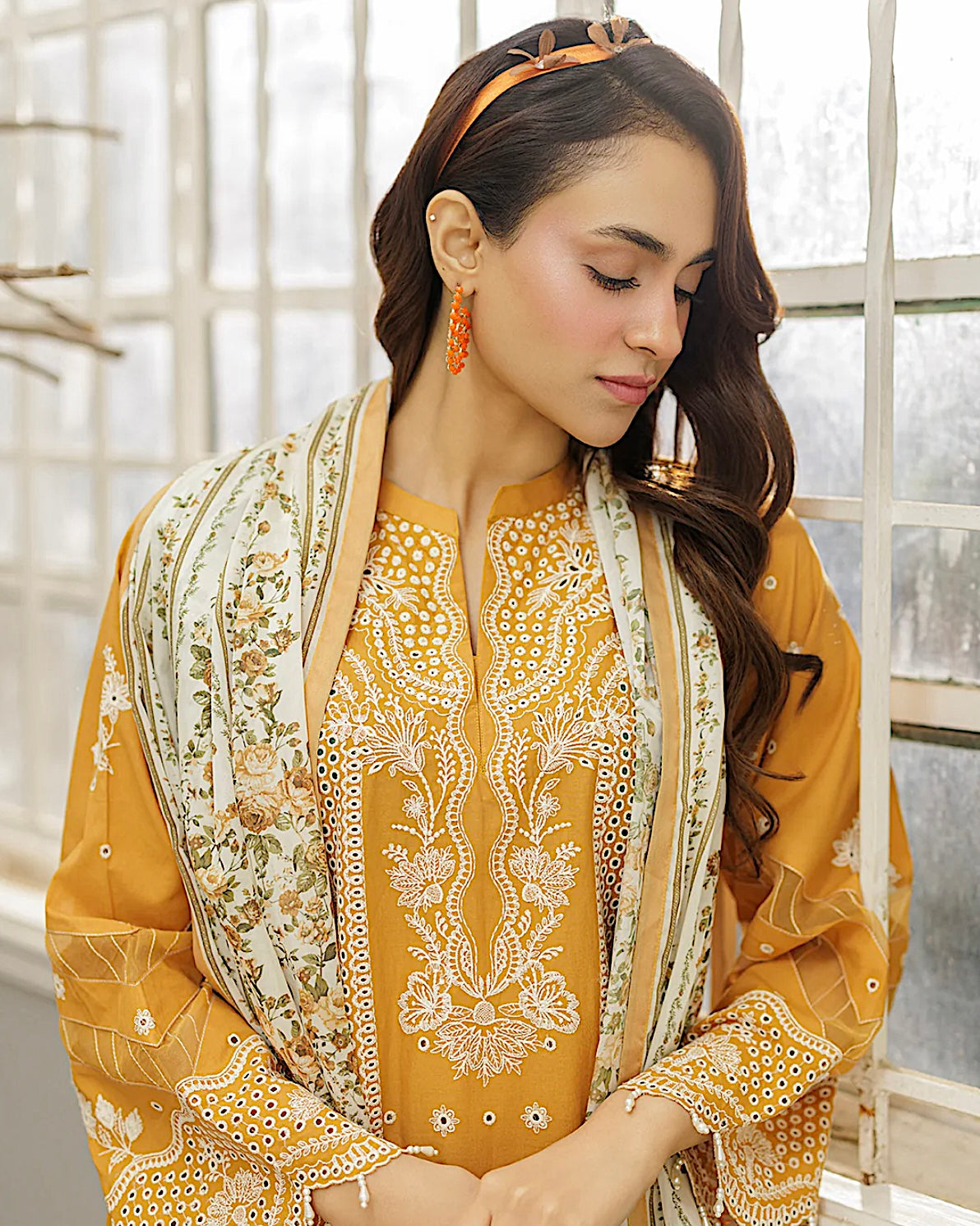 Zellbury Signature | Lawn Chikankari | Design 4032