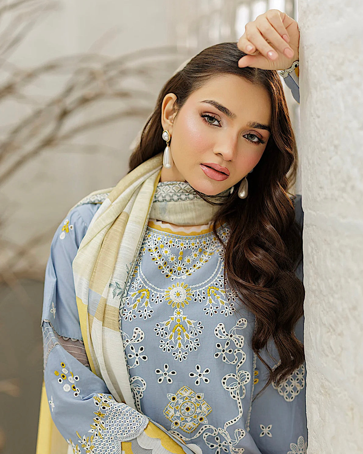 Zellbury Signature | Lawn Chikankari | Design 4041