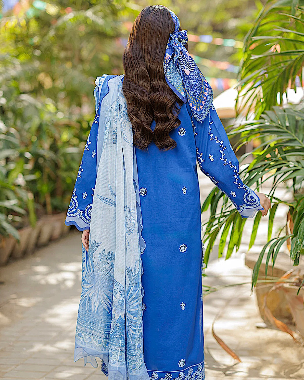 Zellbury Signature | Lawn Chikankari | Design 4043