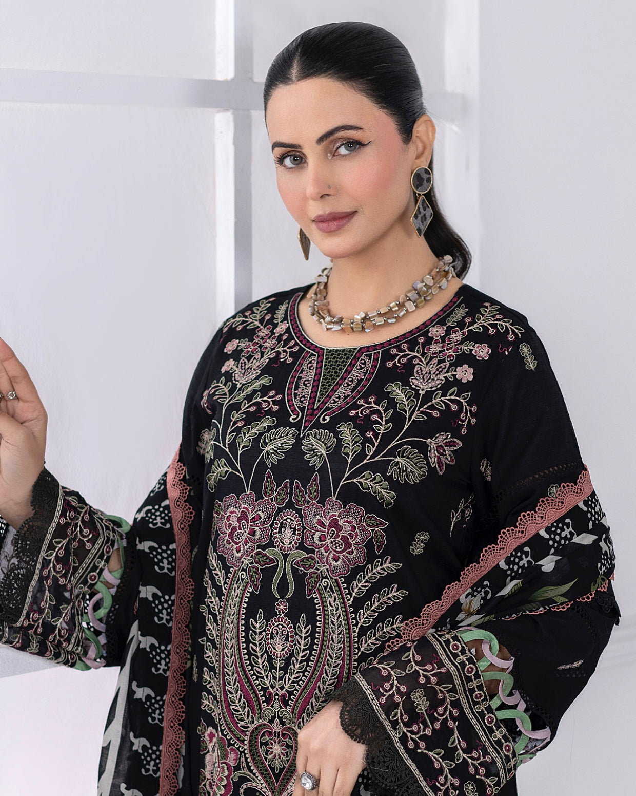 Johra Muswa | Embroidered Lawn | Design 413