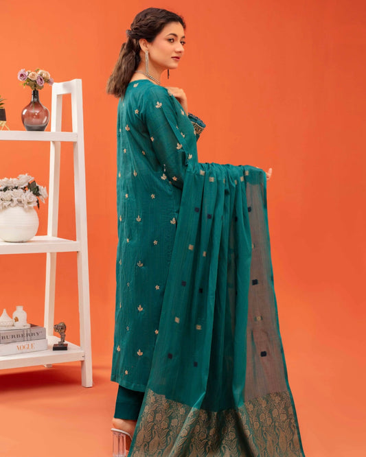 Gullerukh Rangoli | Embroidered Lawn Jacquard Dupatta | Design 4