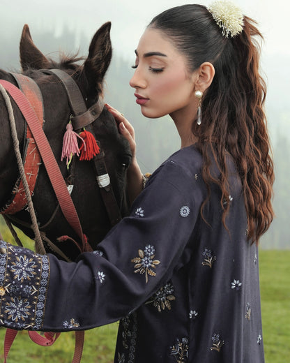 Gullerukh Wadi Ishq | Emb Peach Leather with Emb Shawl | Design 4