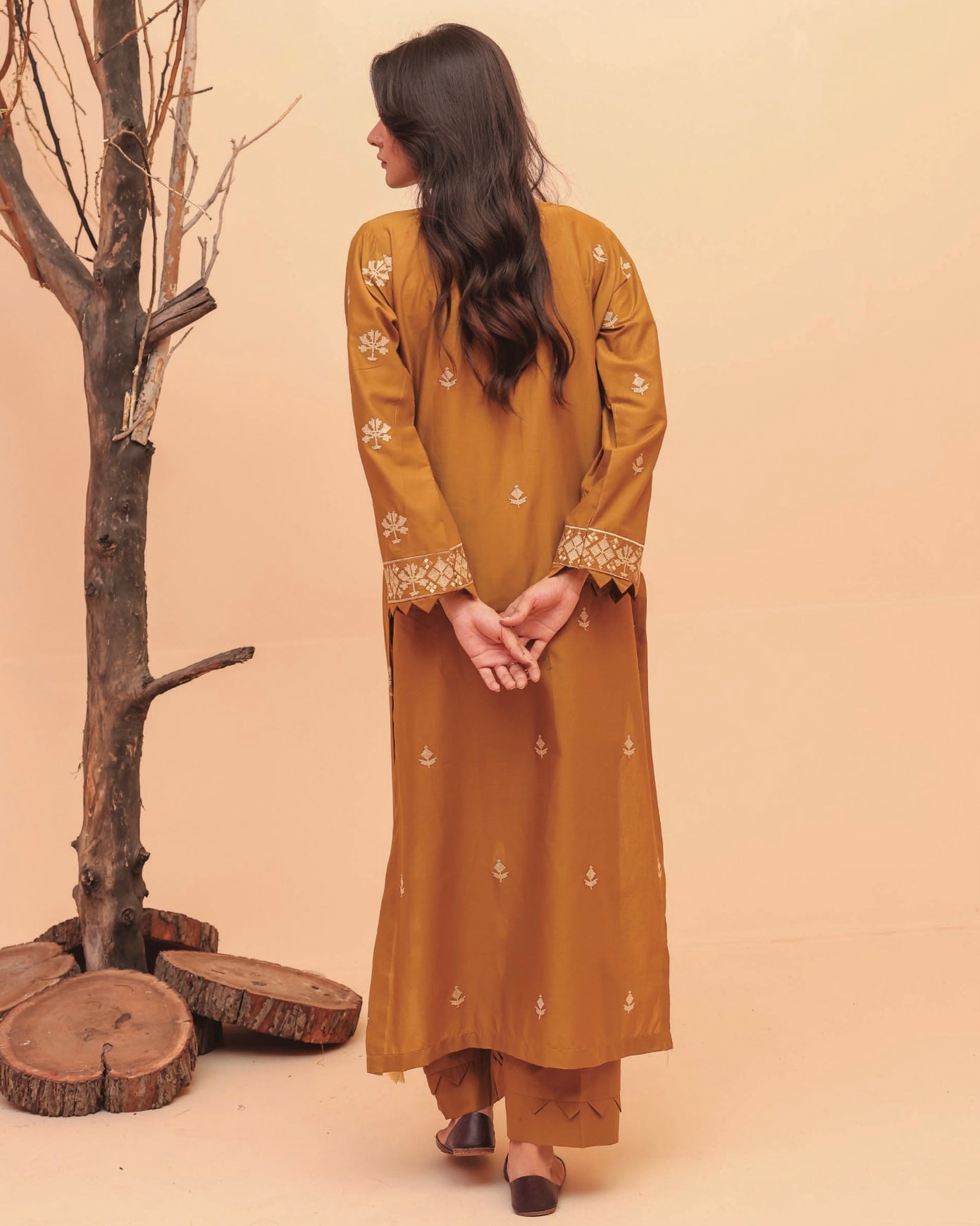 Gullerukh Meri Kahani | Embroidered Lawn 2pc | Design 4