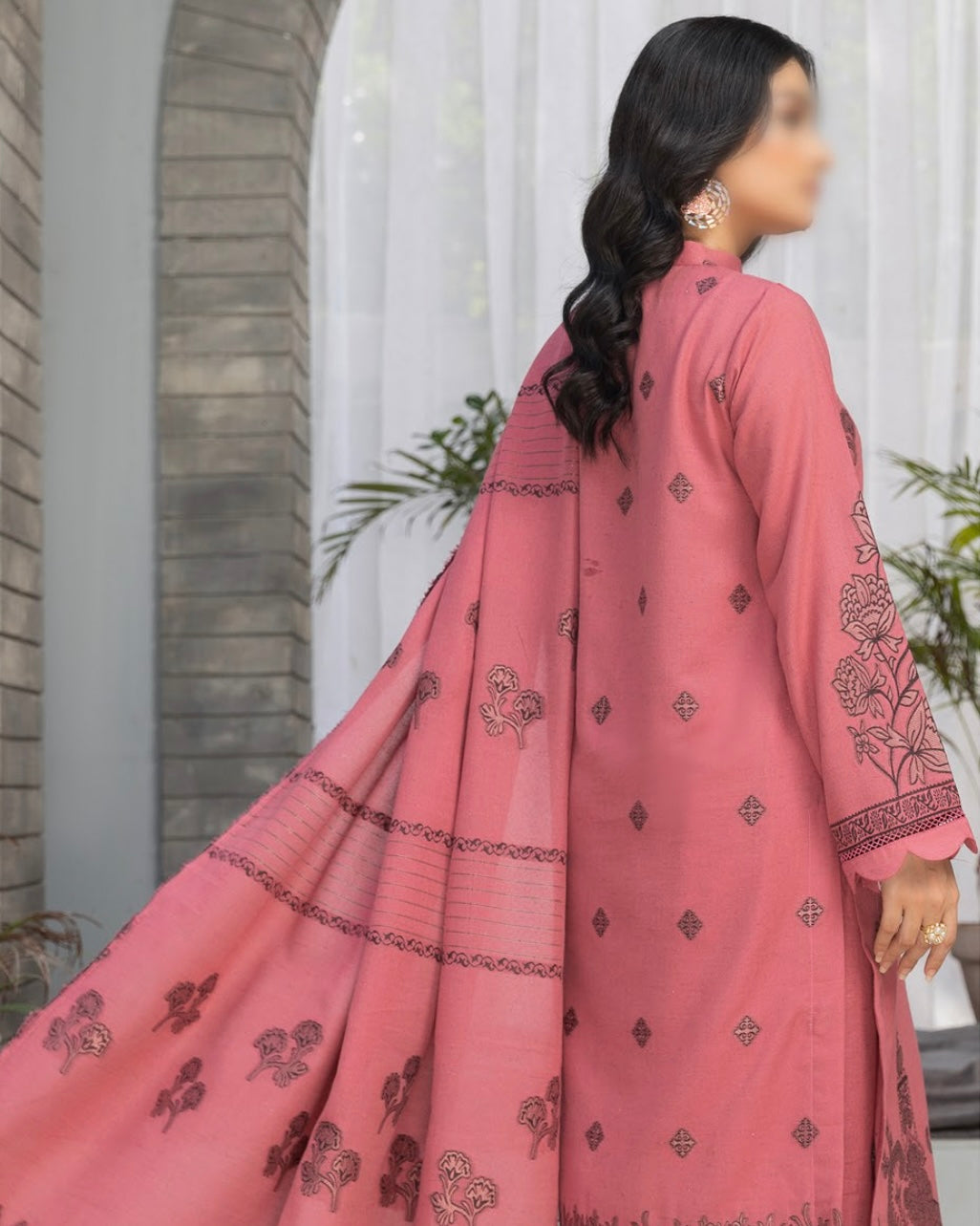 Fantak Jhalak | Zari Jacquard Karandi | Design 4
