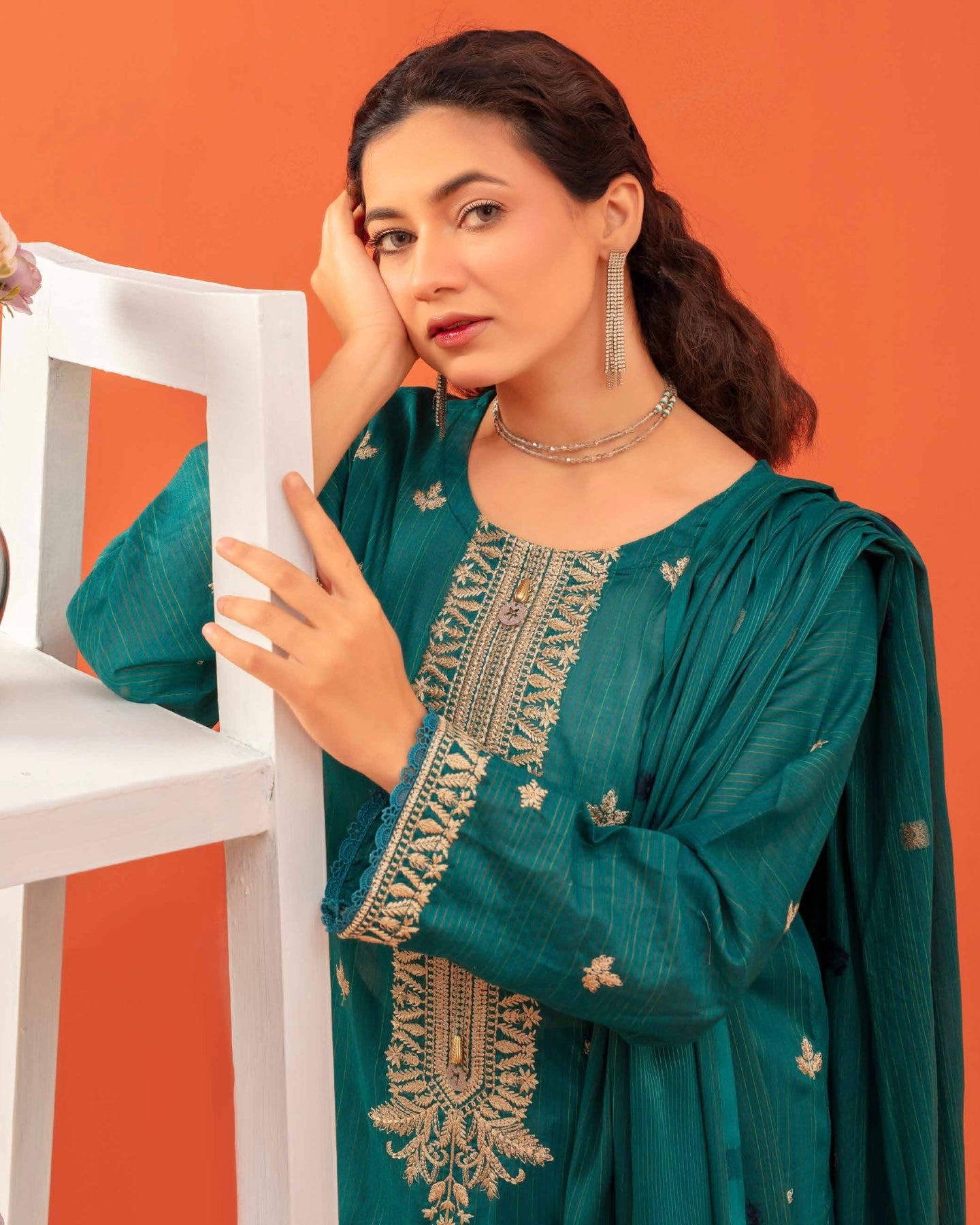 Gullerukh Rangoli | Embroidered Lawn Jacquard Dupatta | Design 4