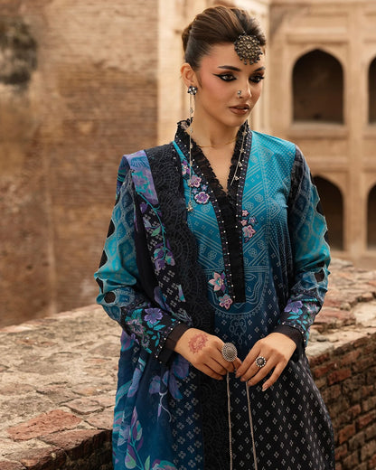 Charizma Chunri | Lawn Collection | Design 4