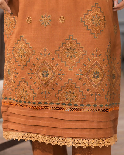 Fantak Afsanah | Emb Dhanak with Emb Wool Shawl | Design 4