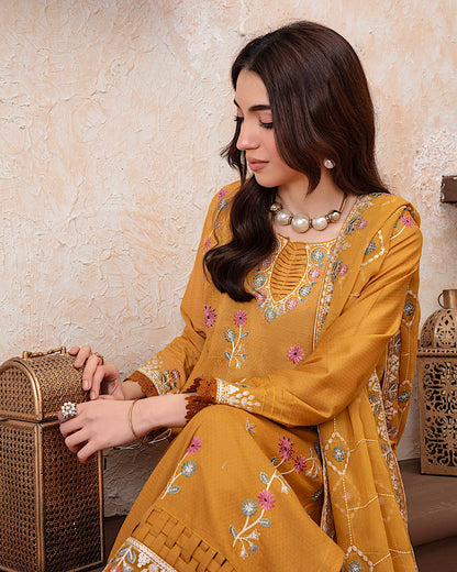 GulleRukh Upscale | Emb Lawn Emb Chiffon Dupatta | Design 4