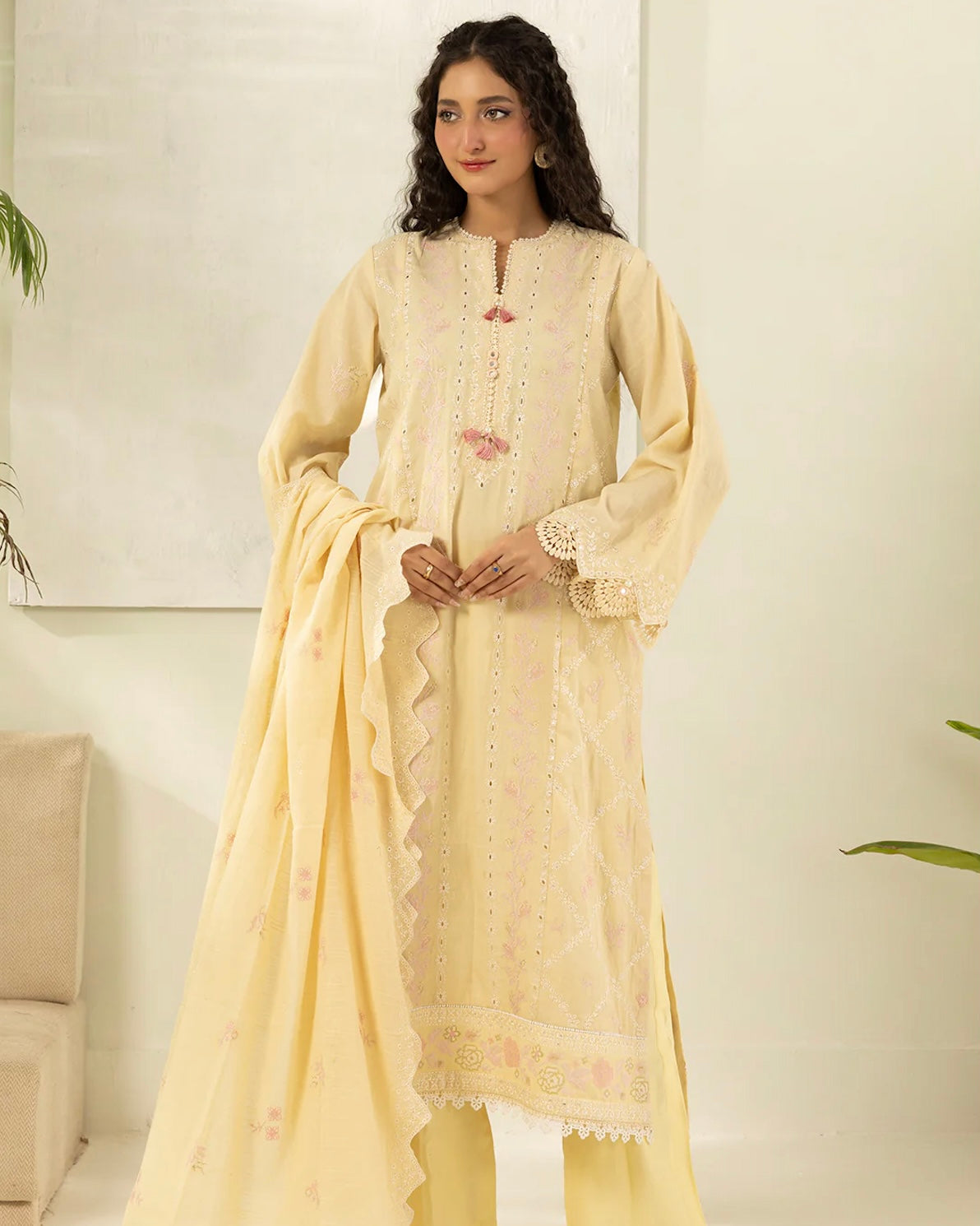 Zellbury Signature | Embroidered Lawn | Design 518
