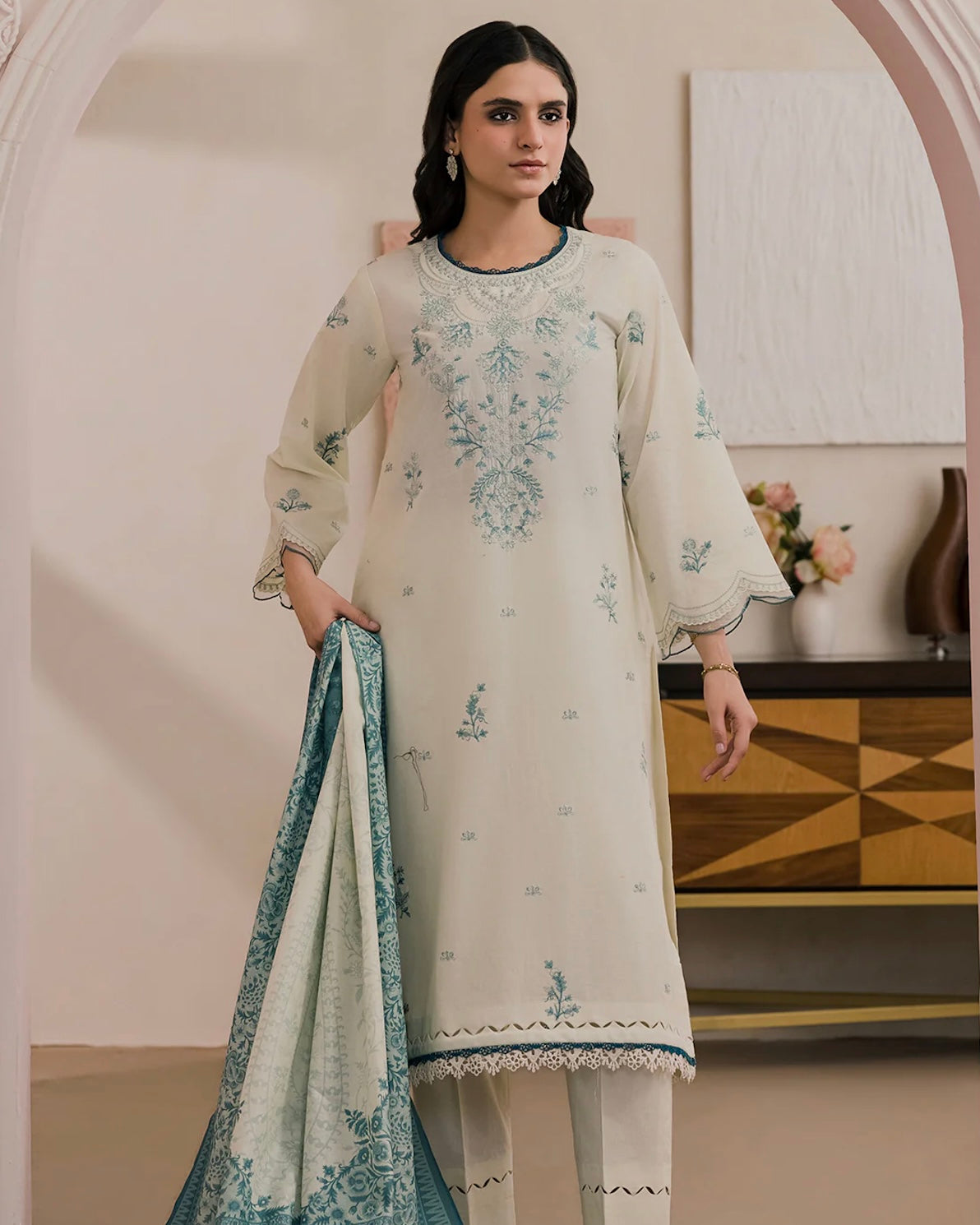 Zellbury | Embroidered Lawn 2pc | Design 534