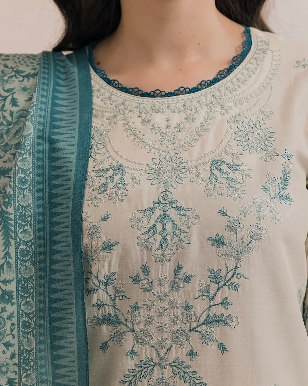 Zellbury | Embroidered Lawn 2pc | Design 534