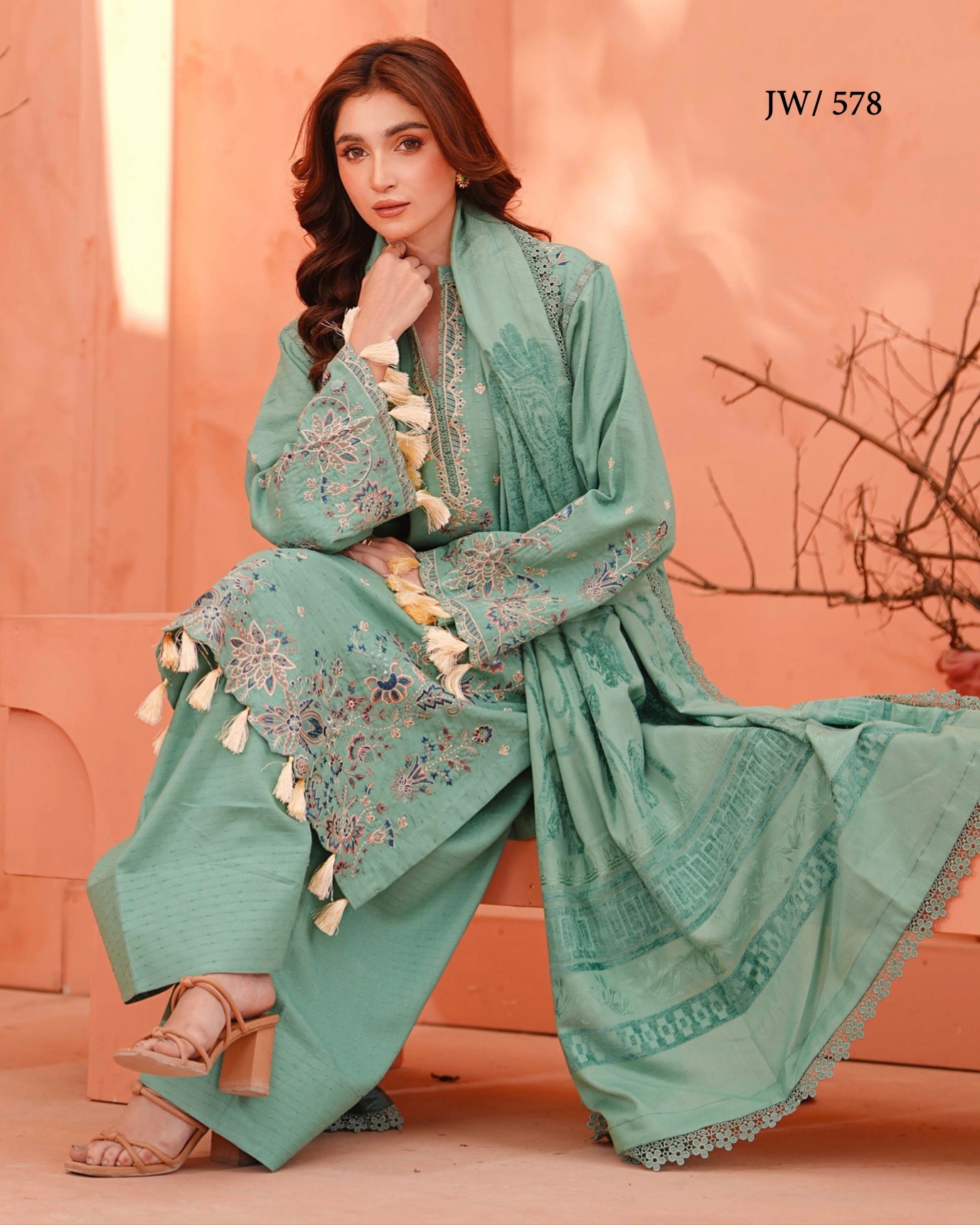 Johra Vihana | Dhanak Velvet Jacquard | Design 578