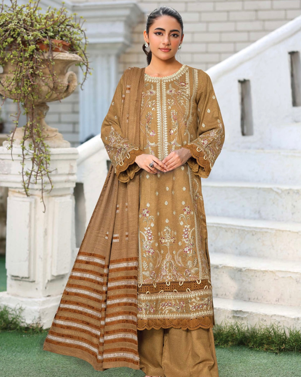 Johra Rawayat | Zari Peach Leather Velvet | Design 598