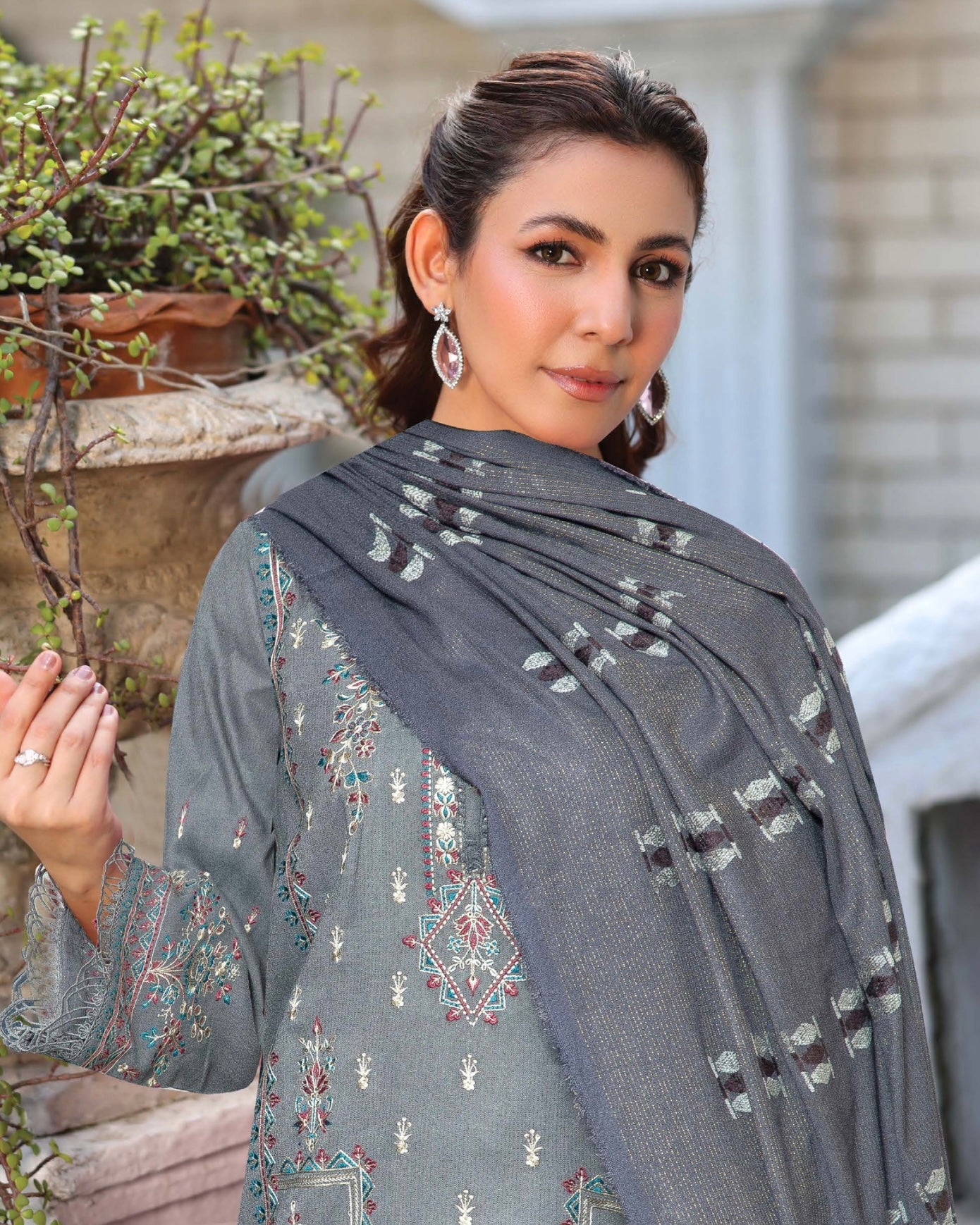 Johra Rawayat | Zari Peach Leather Velvet | Design 599