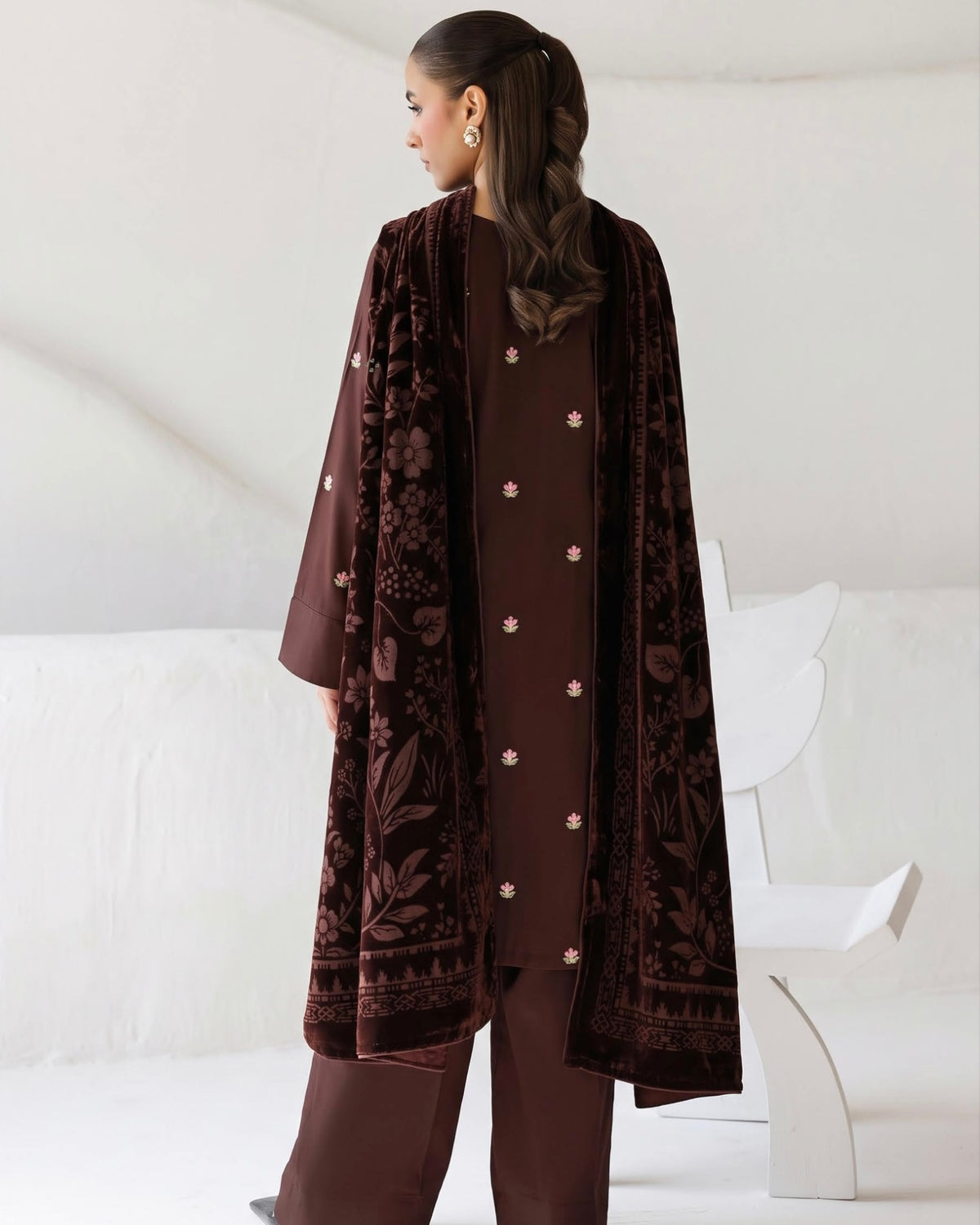 Aizy Anaya | Emb Zari Dhanak with Plachi Shawl | Design 5