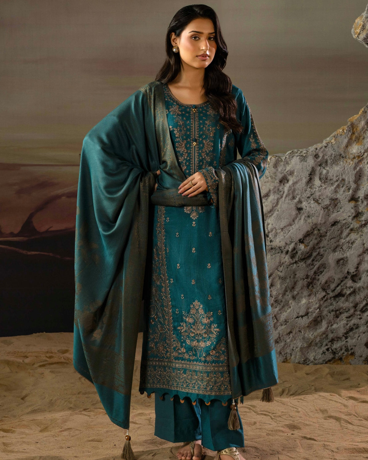 Gullerukh Goonj | Embroidered Stripe Dhanak Wool | Design 5