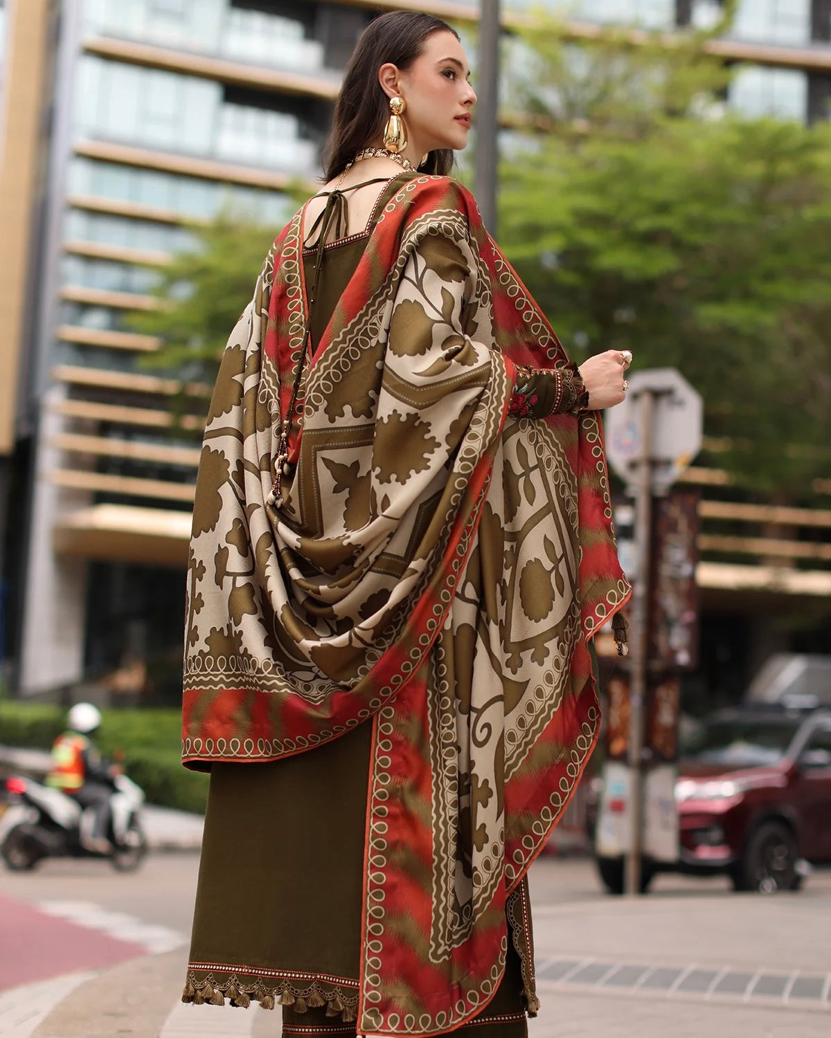 Charizma Poshima Vol 1 | Embroidered Peach Leather | Design 5