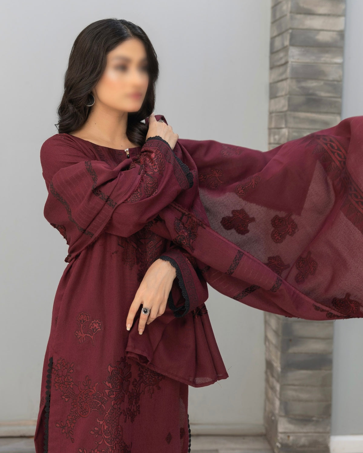 Fantak Jhalak | Zari Jacquard Karandi | Design 5