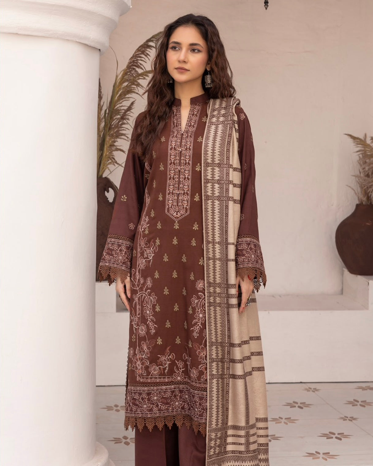 Aalaya Bikhray Moti | Design 4