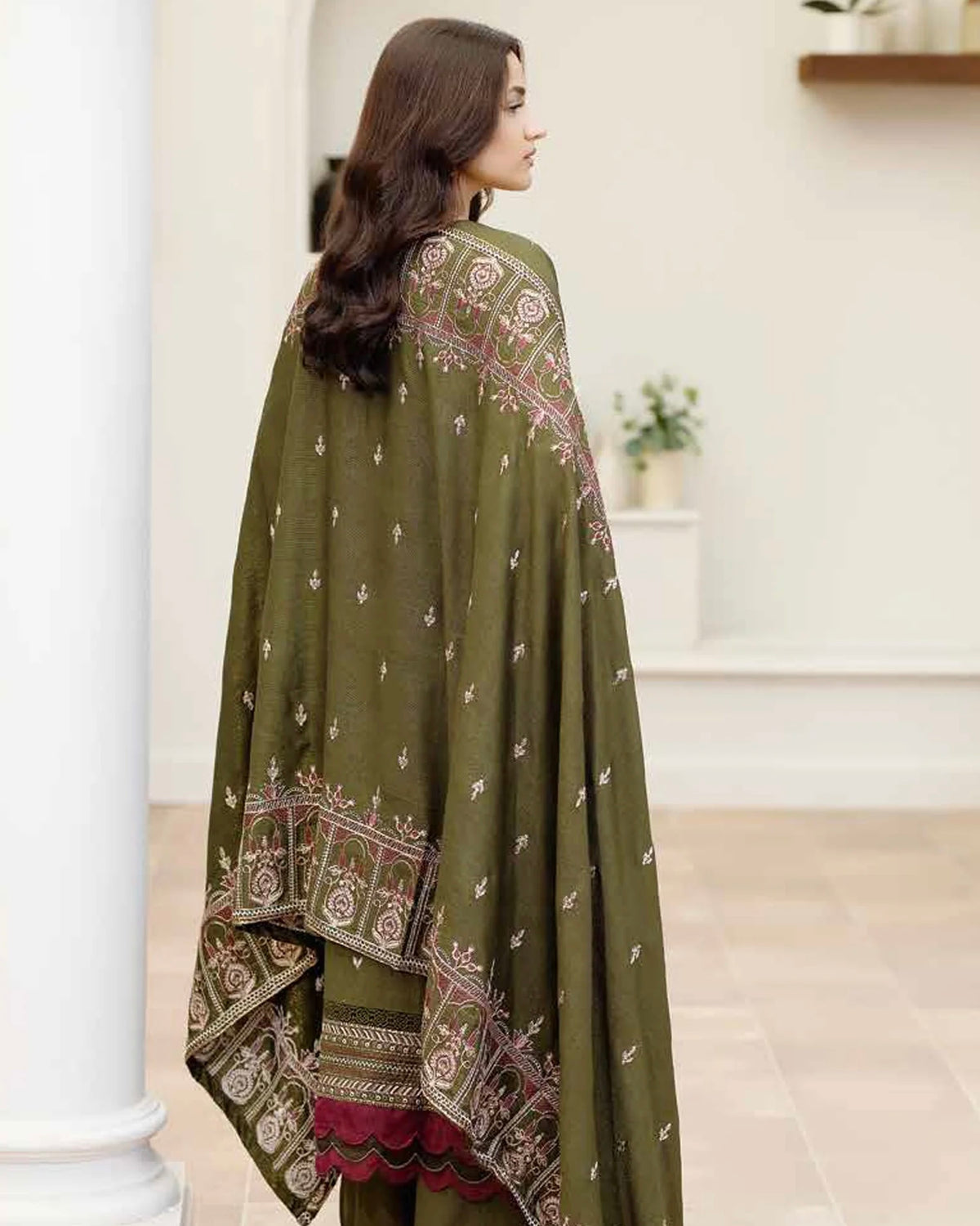 Johra Reet | Embroidered Fancy Peach Leather | Design 627