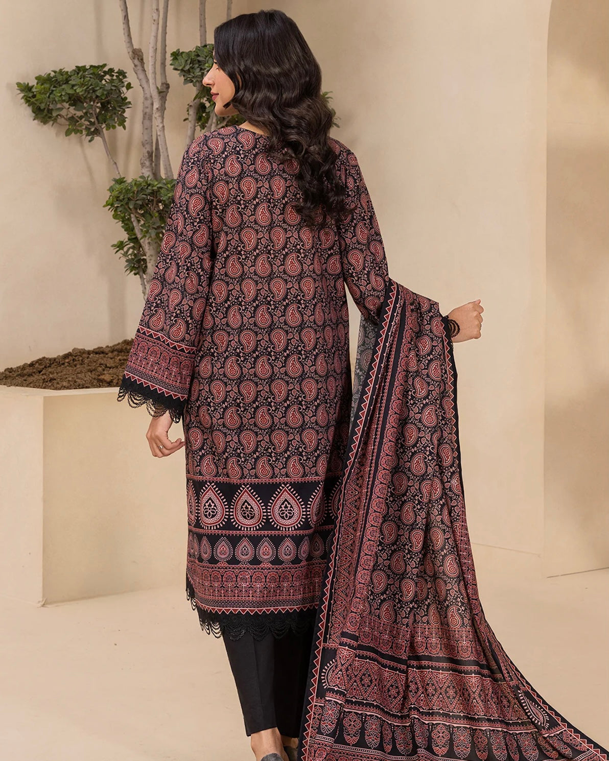 Zellbury | Embroidered Lawn | Design 639
