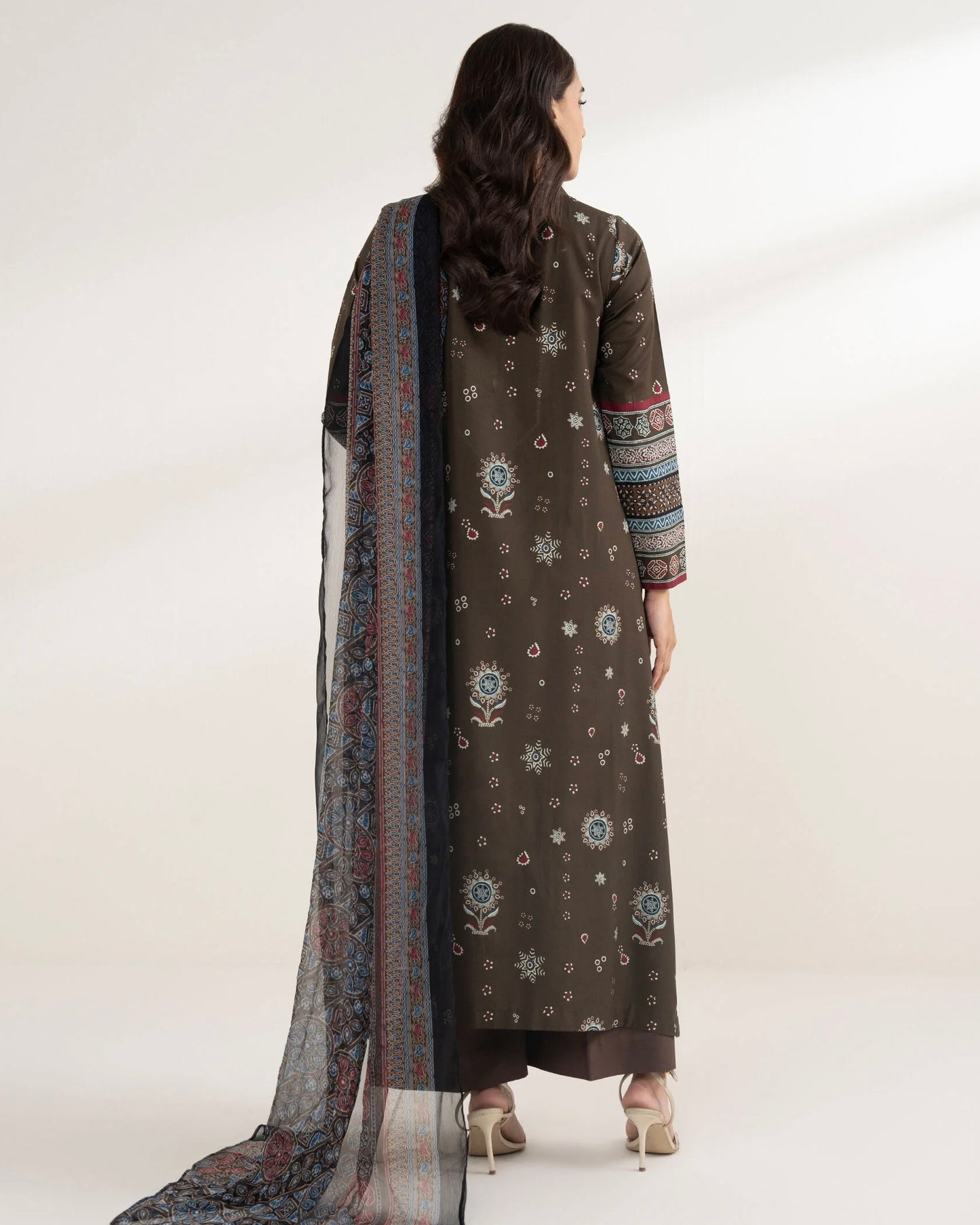 Sapphire | Embroidered Light Linen | Design 67
