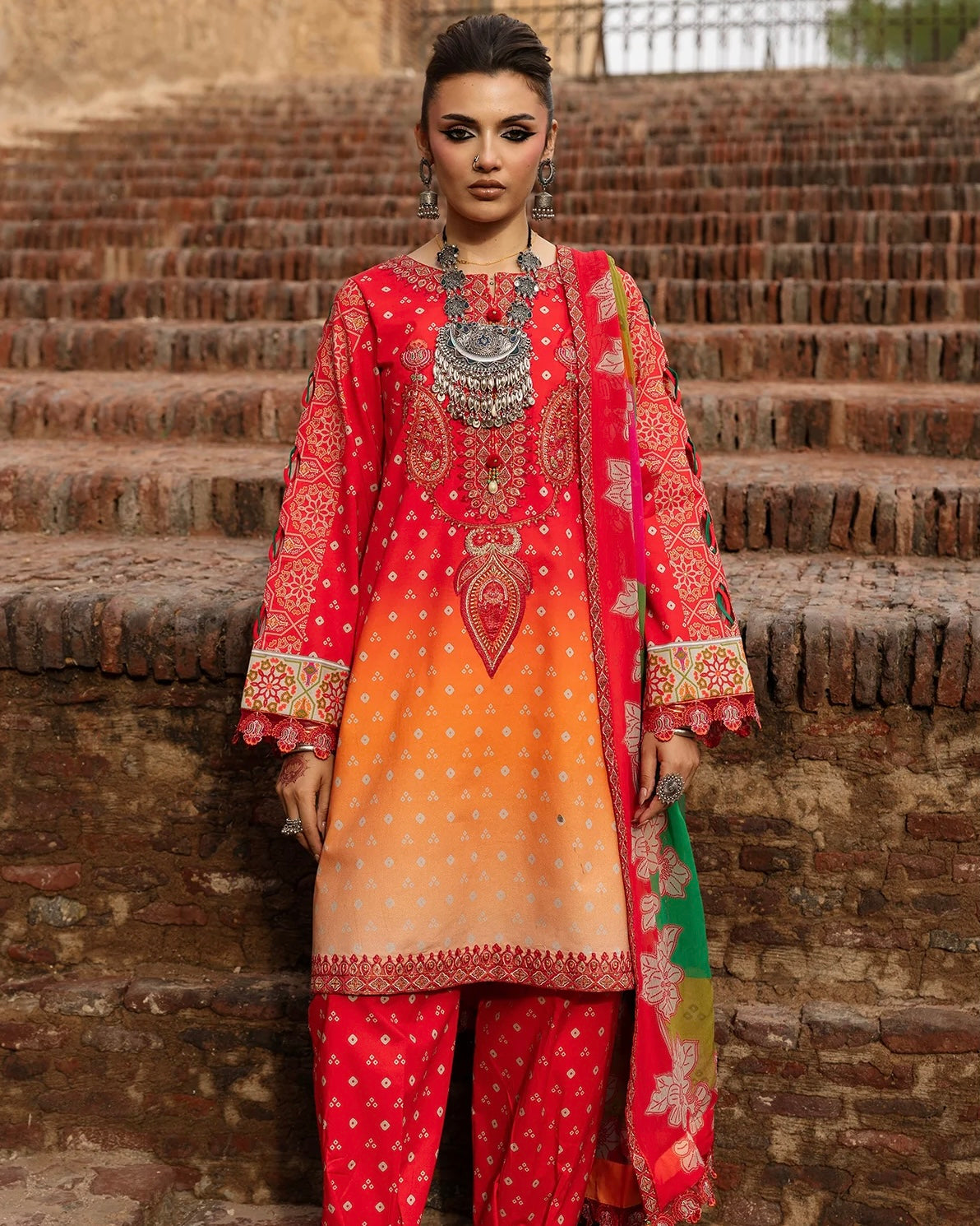 Charizma Chunri | Lawn Collection | Design 6