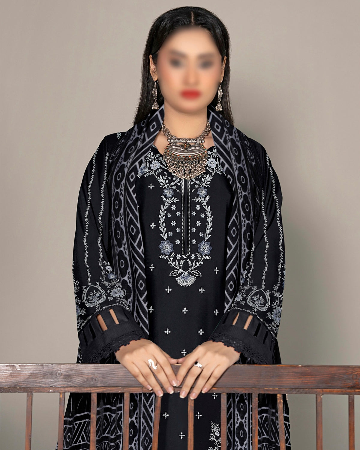 Fantak Zabaish | Emb Dhanak with Plachi Shawl | Design 6