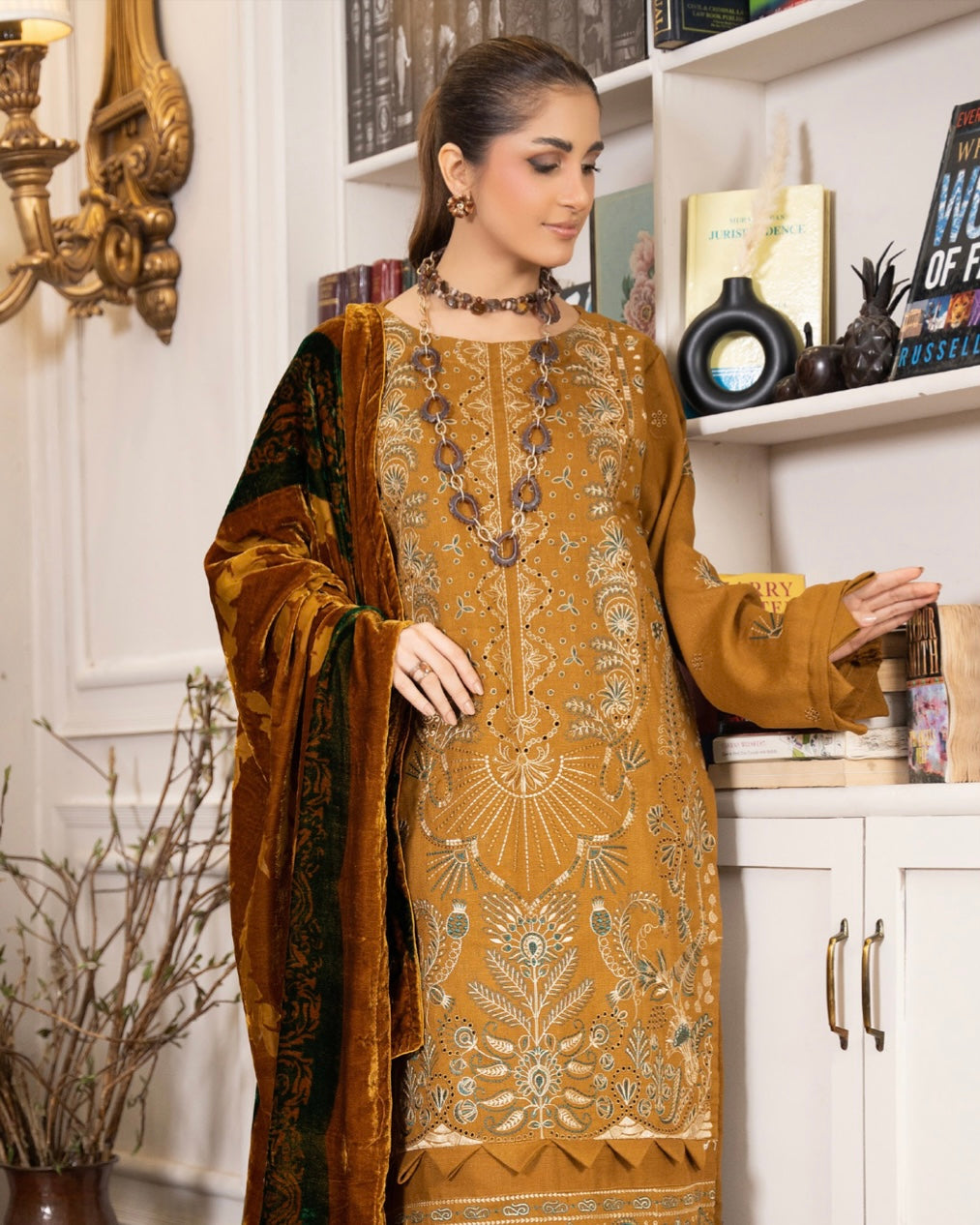 Rangreet | Embroidered Zari Dhanak | Plachi Shawl | Design 6