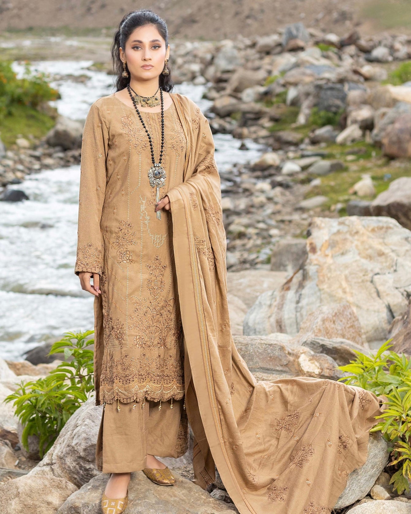 Sobia Waseem | Peach Leather Wool | Design 6