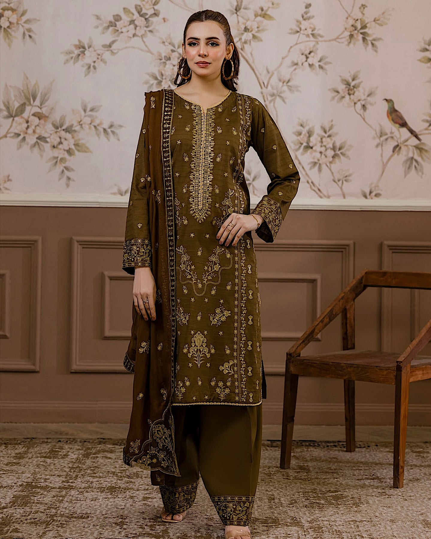 Aalaya Gulnaar | Embroidered Lawn Crinkle Dupatta | Design 7