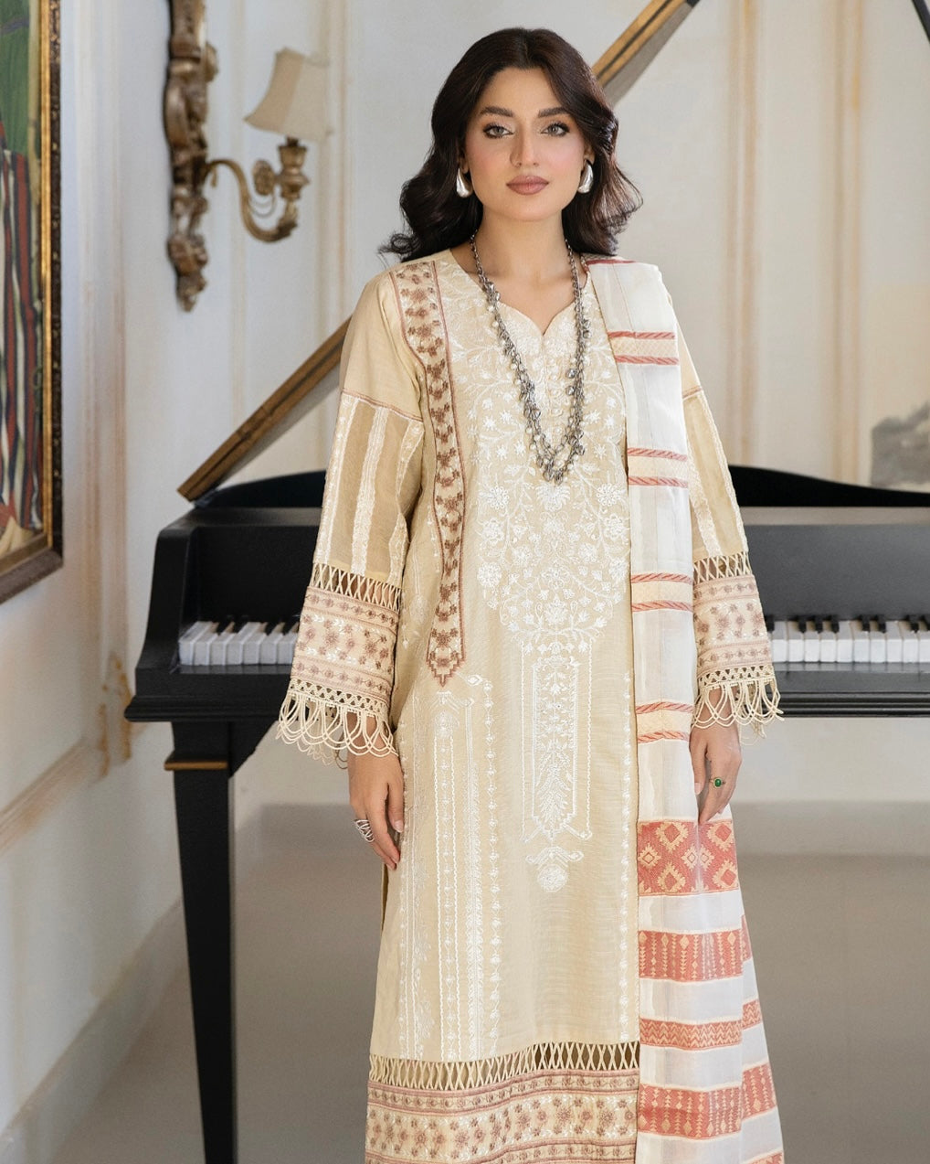 Johra Shab o Roz | Embroidered Lawn | Design 868