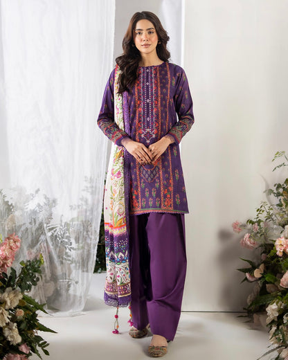 GullJee Haneen | Embroidered Lawn | Design 8