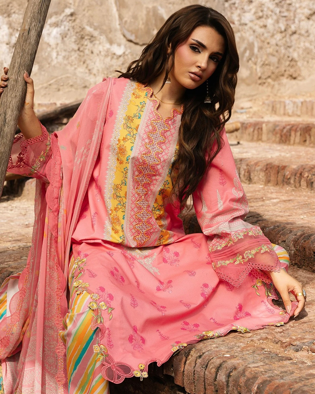 Charizma Chunri | Lawn Collection | Design 8