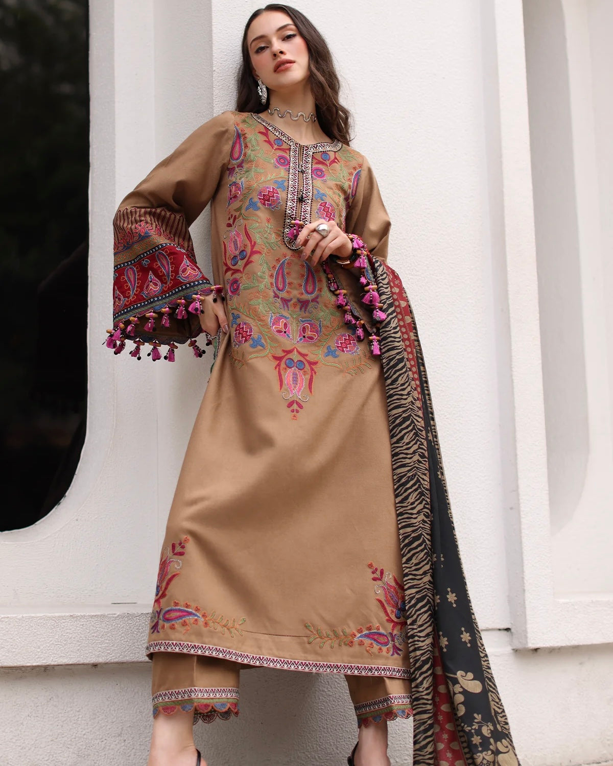 Charizma Poshima Vol 1 | Embroidered Peach Leather | Design 9