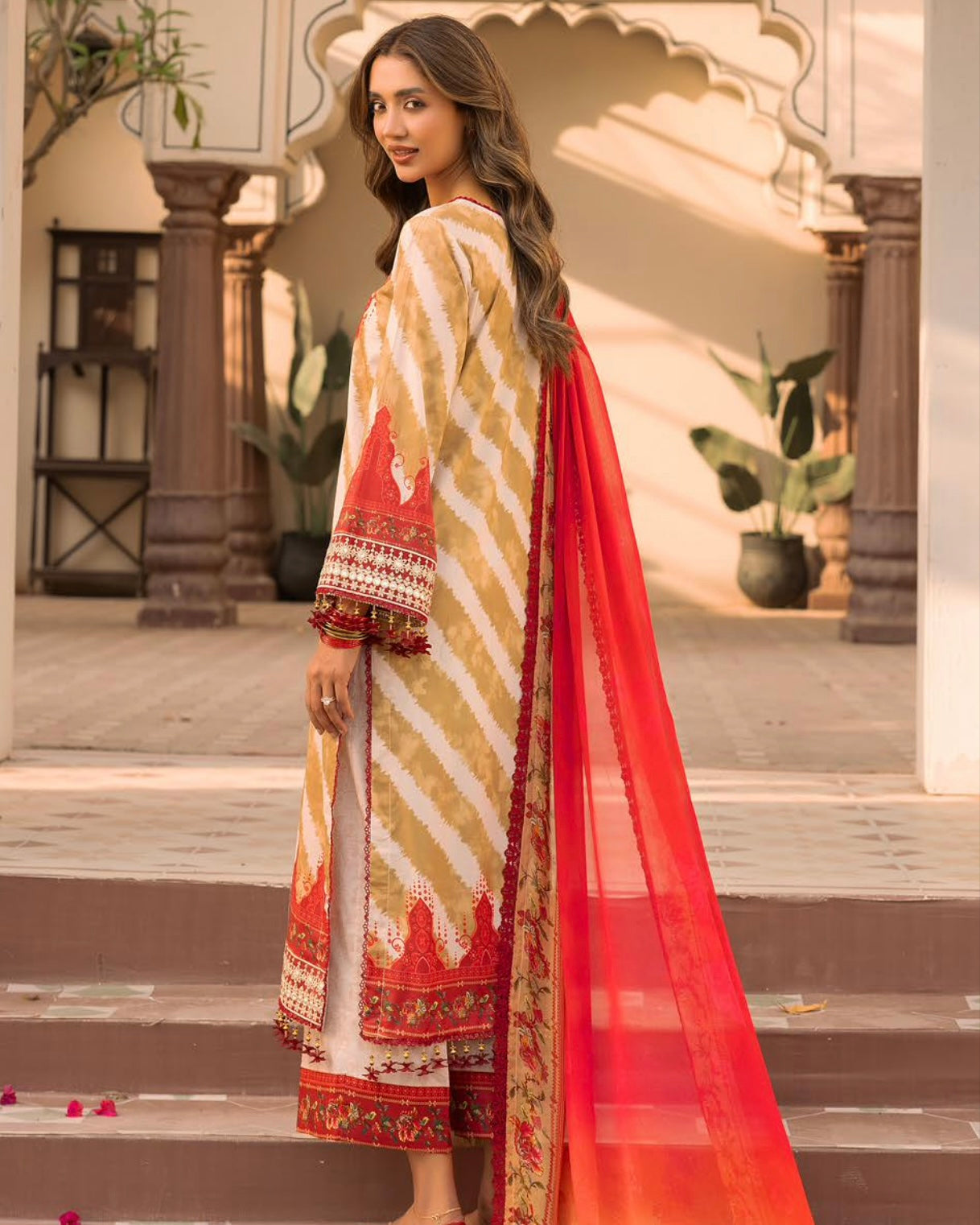 Omre Phool Nagar Vol 112 | Lawn Collection | Design 9