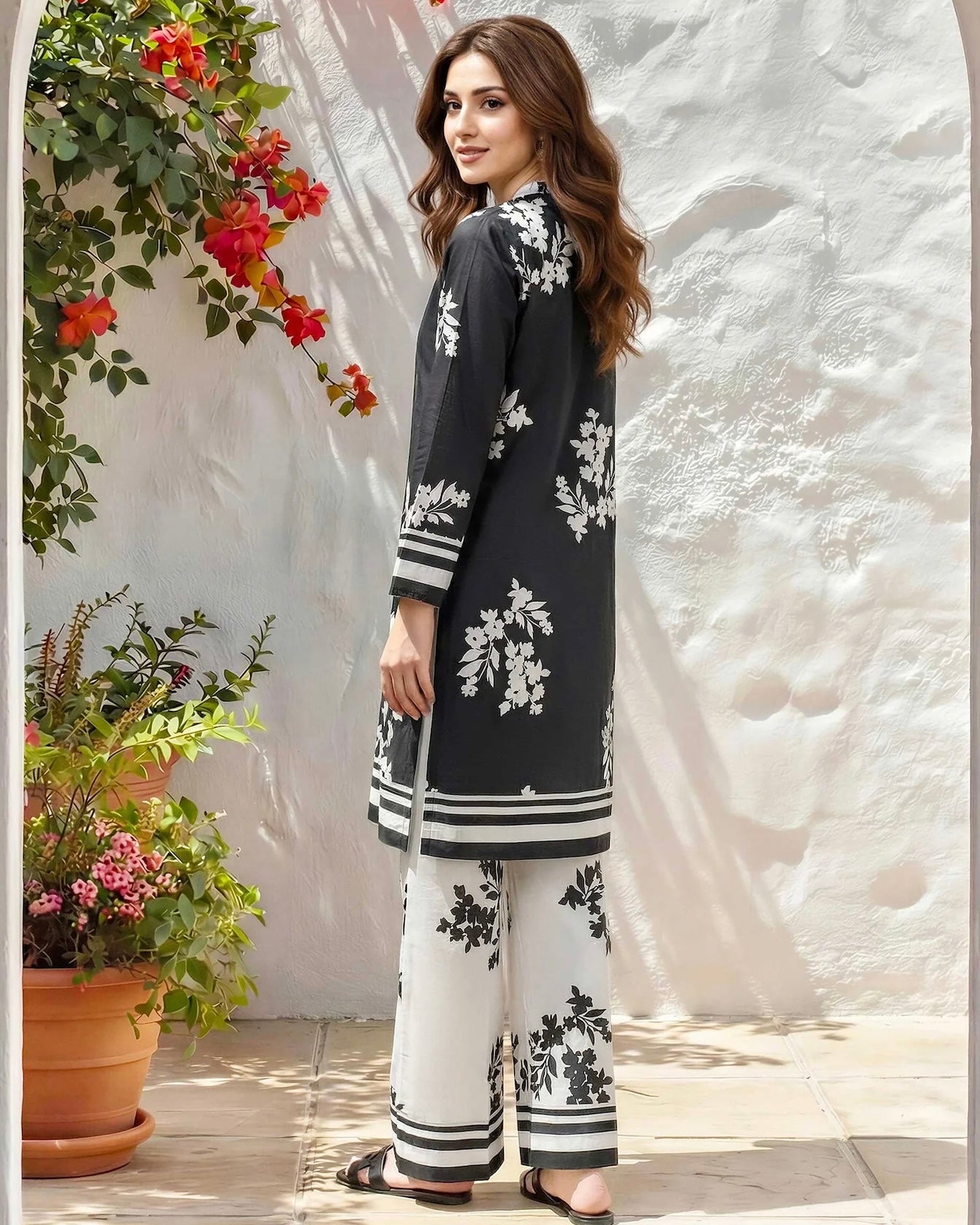 Limelight | Printed Lawn 2pc | U4790 Black